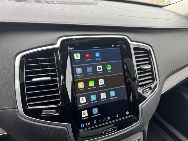 2024 Volvo XC90 Ultimate Bright Theme