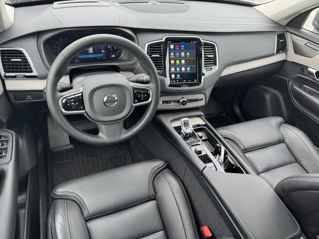 2024 Volvo XC90 Ultimate Bright Theme