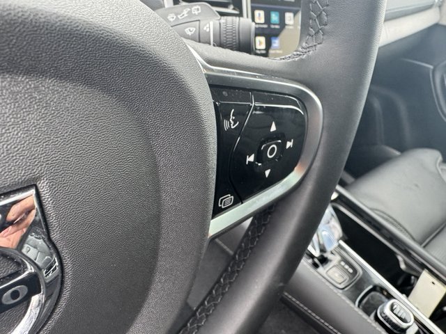 2024 Volvo XC90 Ultimate Bright Theme