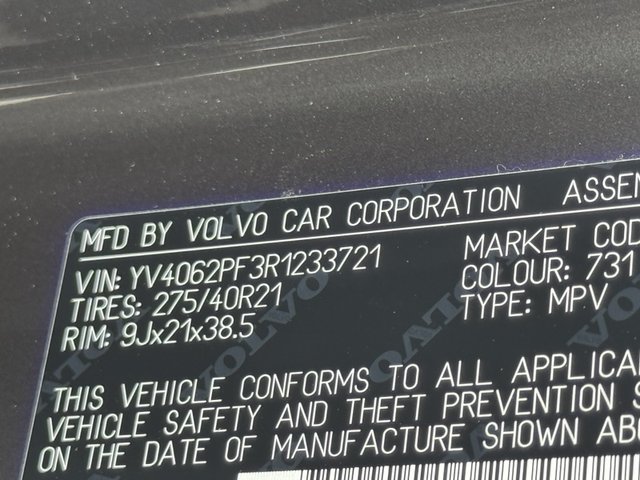 2024 Volvo XC90 Ultimate Bright Theme