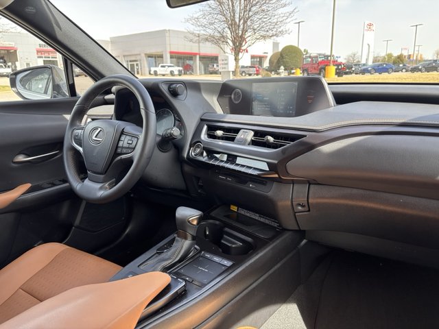 2022 Lexus UX200 FWD