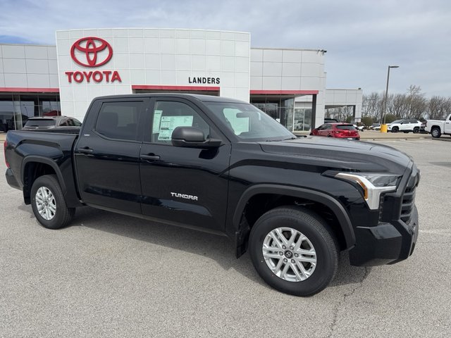 2025 Toyota Tundra SR5 4WD 5.5ft Bed