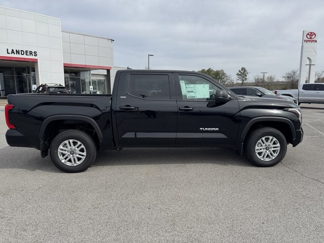2025 Toyota Tundra SR5 4WD 5.5ft Bed