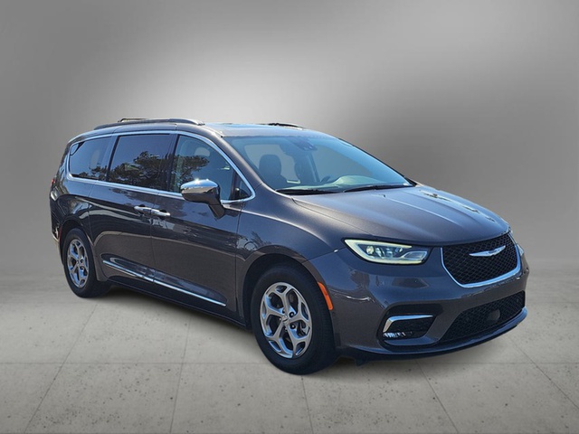 2022 Chrysler Pacifica Limited FWD