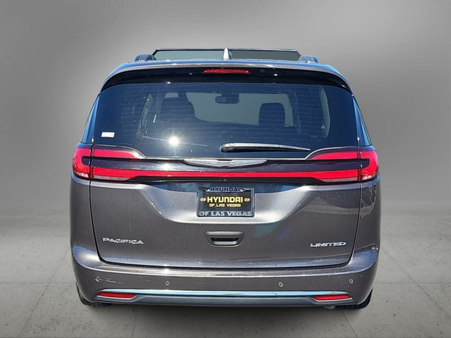 2022 Chrysler Pacifica Limited FWD