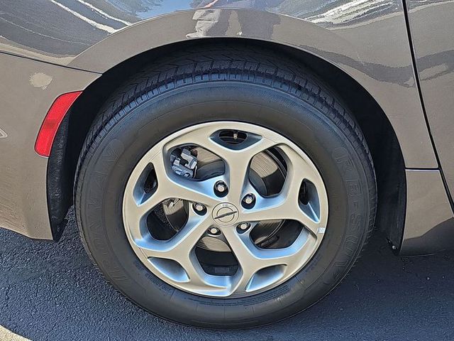 2022 Chrysler Pacifica Limited FWD