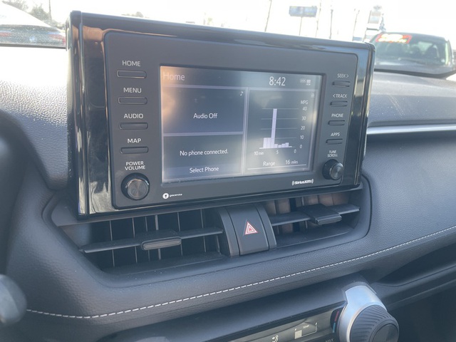2020 Toyota RAV4 LE FWD
