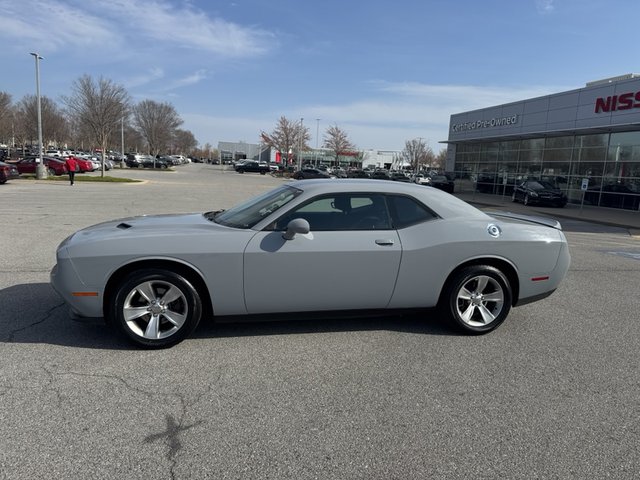 2021 Dodge Challenger SXT RWD