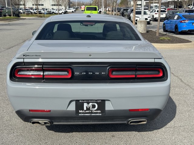 2021 Dodge Challenger SXT RWD