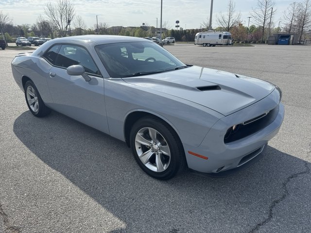 2021 Dodge Challenger SXT RWD