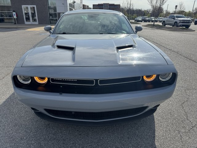 2021 Dodge Challenger SXT RWD