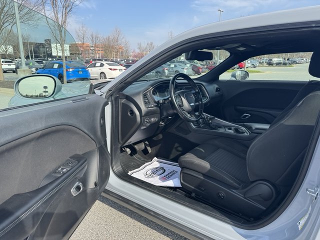 2021 Dodge Challenger SXT RWD