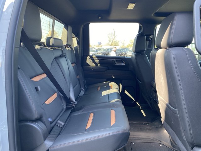 2025 GMC Sierra 2500HD AT4 4WD 159WB