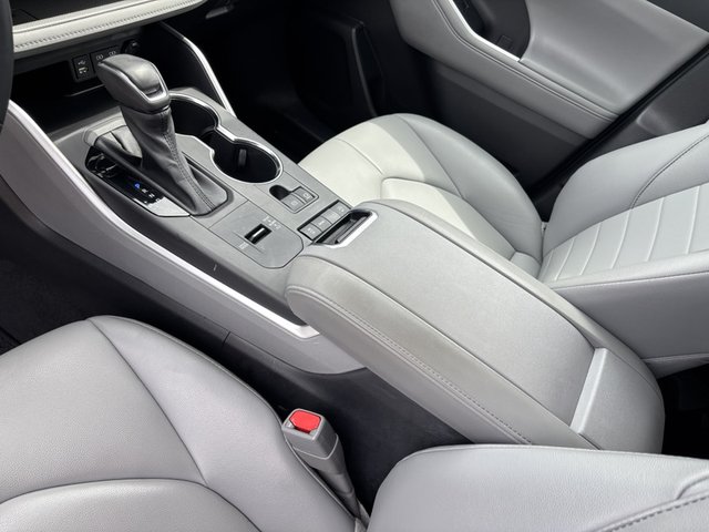 2022 Toyota Highlander XLE FWD