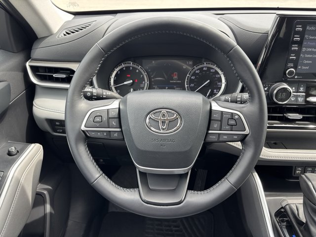 2022 Toyota Highlander XLE FWD