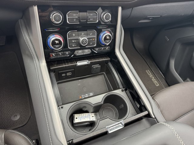 2024 GMC Yukon Denali 4WD