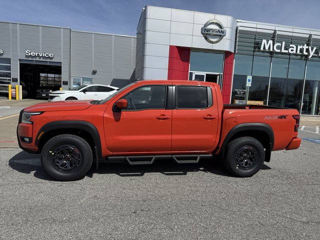 2025 Nissan Frontier PRO-4X 4WD