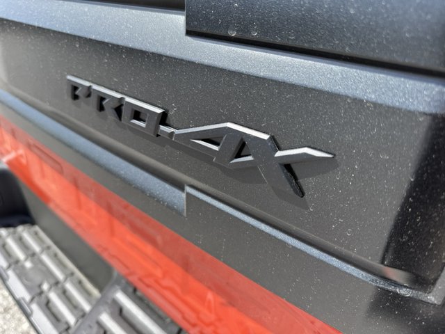 2025 Nissan Frontier PRO-4X 4WD