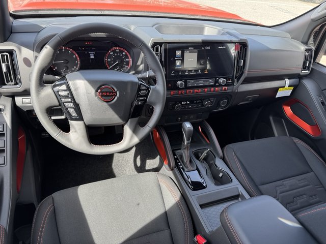 2025 Nissan Frontier PRO-4X 4WD