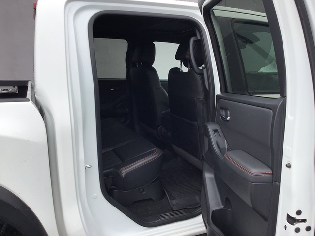 2023 Nissan Frontier PRO-4X 4WD