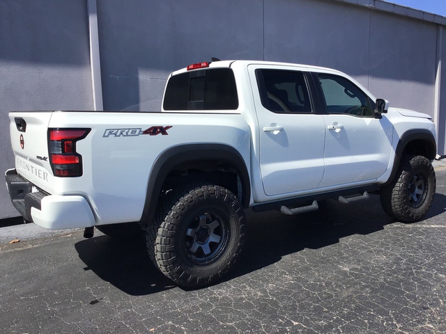 2023 Nissan Frontier PRO-4X 4WD