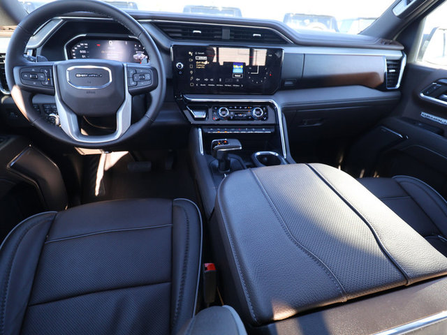 2024 GMC Sierra 1500 Denali 4WD 147WB