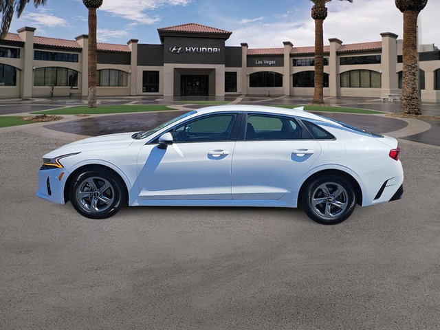 2022 Kia K5 LXS FWD