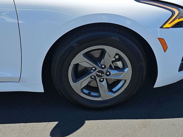 2022 Kia K5 LXS FWD
