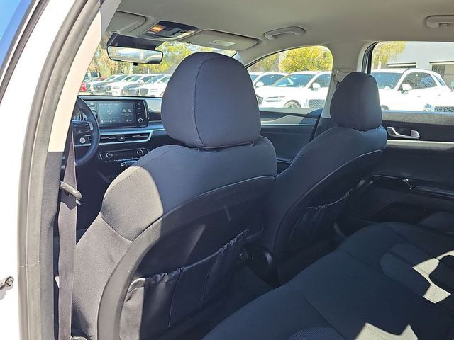 2022 Kia K5 LXS FWD