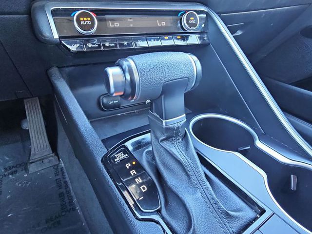 2022 Kia K5 LXS FWD