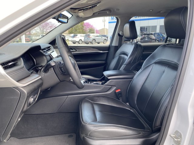2023 Jeep Grand Cherokee Limited 4WD L