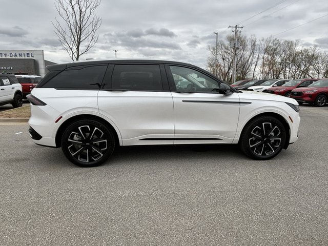 2025 Lincoln Nautilus Reserve AWD