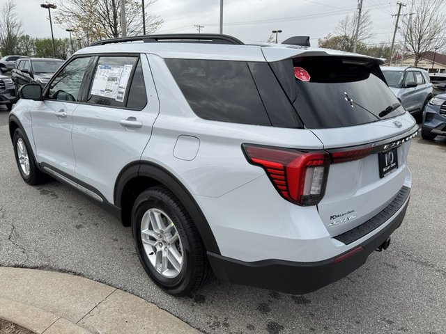 2025 Ford Explorer Active RWD