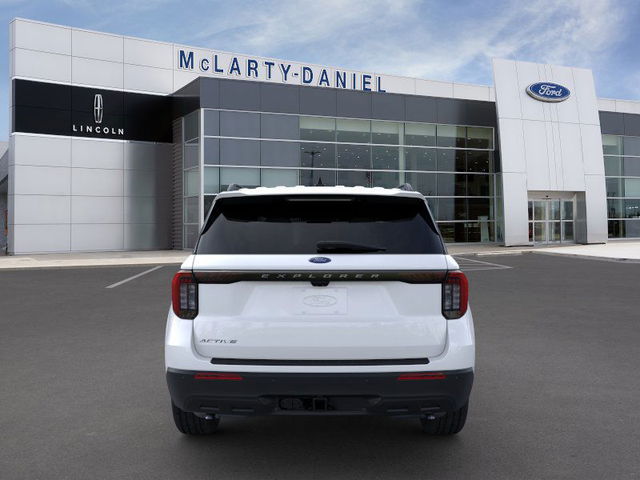 2025 Ford Explorer Active RWD