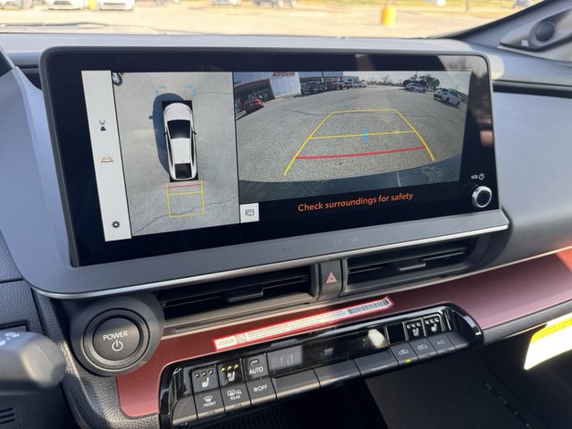 2025 Toyota Prius XSE Premium
