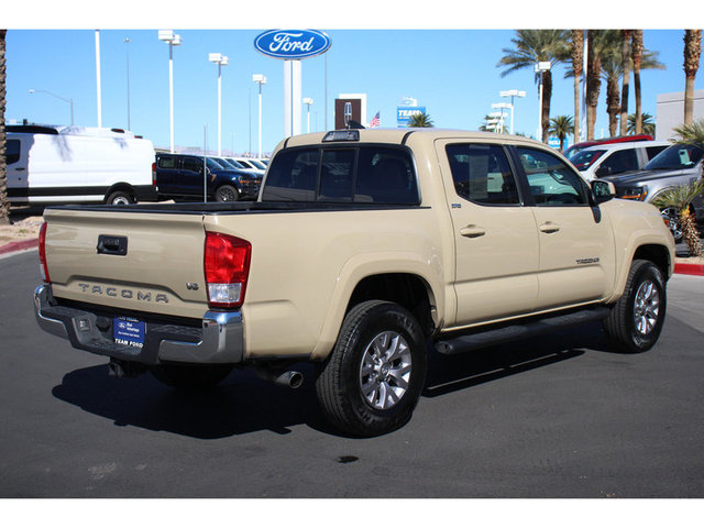 2017 Toyota Tacoma SR5 2WD