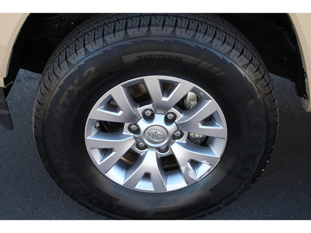 2017 Toyota Tacoma SR5 2WD