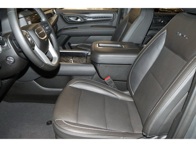 2023 GMC Yukon XL Denali 4WD