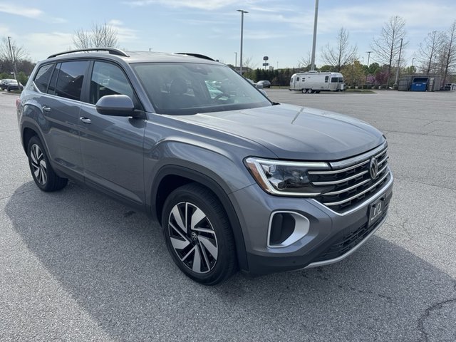 2024 Volkswagen Atlas 2.0T SE w/Tech RWD