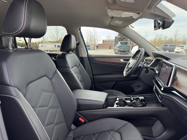 2024 Volkswagen Atlas 2.0T SE w/Tech RWD