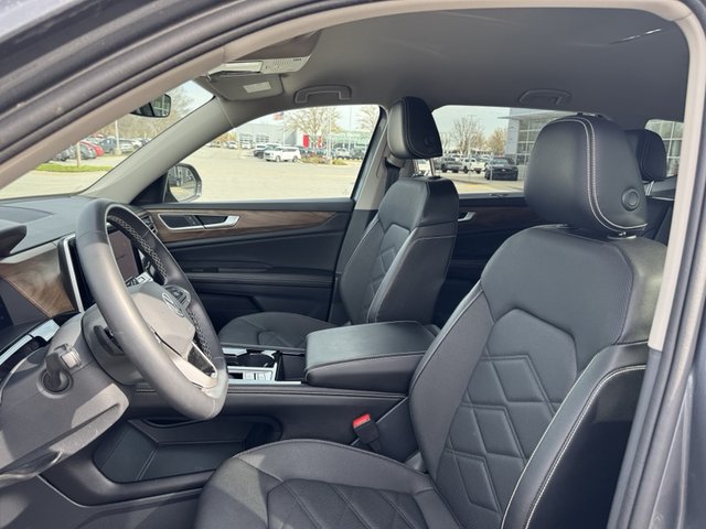 2024 Volkswagen Atlas 2.0T SE w/Tech RWD