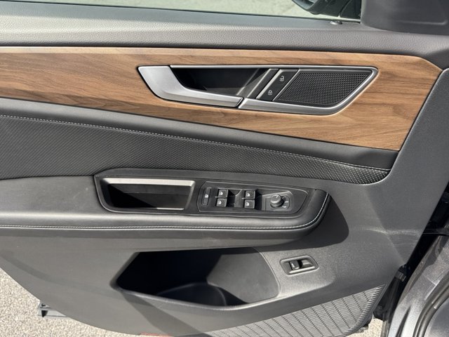 2024 Volkswagen Atlas 2.0T SE w/Tech RWD