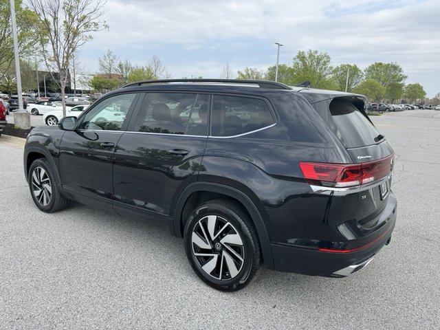 2024 Volkswagen Atlas 2.0T SE w/Tech RWD