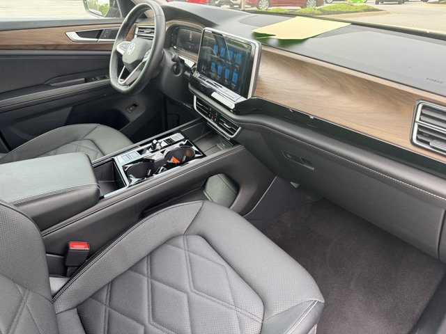 2024 Volkswagen Atlas 2.0T SE w/Tech RWD