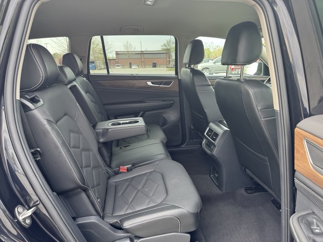 2024 Volkswagen Atlas 2.0T SE w/Tech RWD