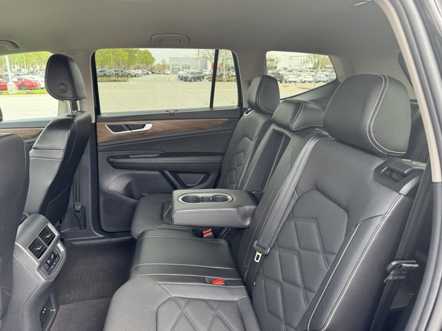 2024 Volkswagen Atlas 2.0T SE w/Tech RWD