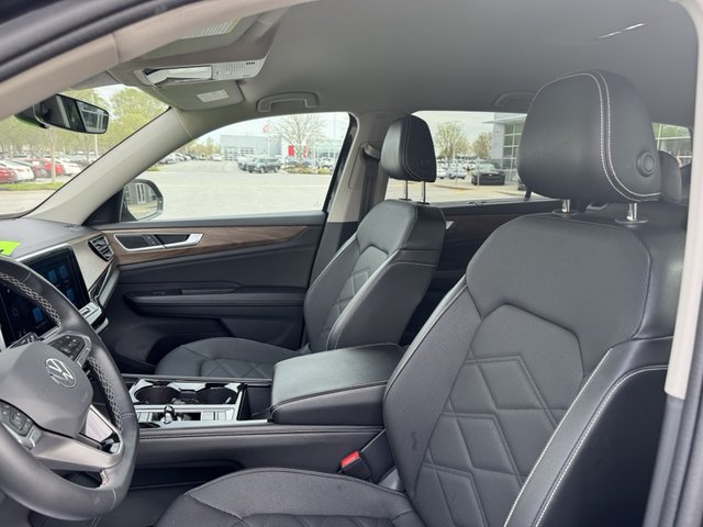 2024 Volkswagen Atlas 2.0T SE w/Tech RWD