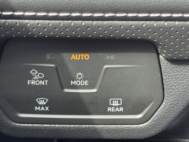 2024 Volkswagen Atlas 2.0T SE w/Tech RWD
