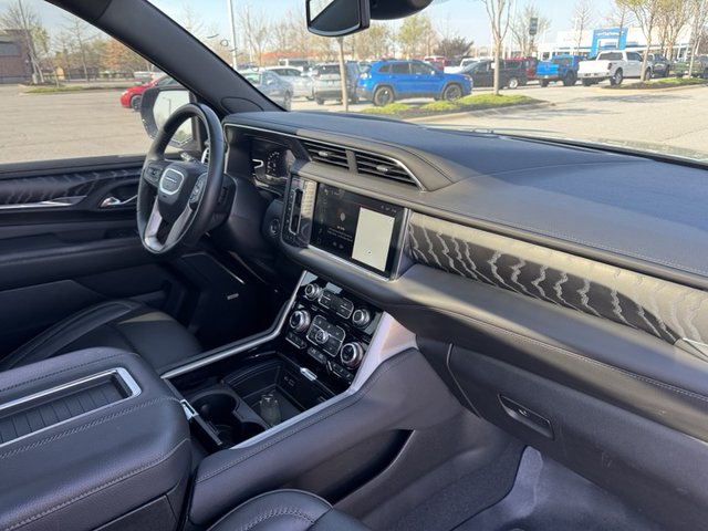 2023 GMC Yukon Denali 4WD