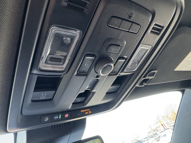 2023 GMC Yukon Denali 4WD
